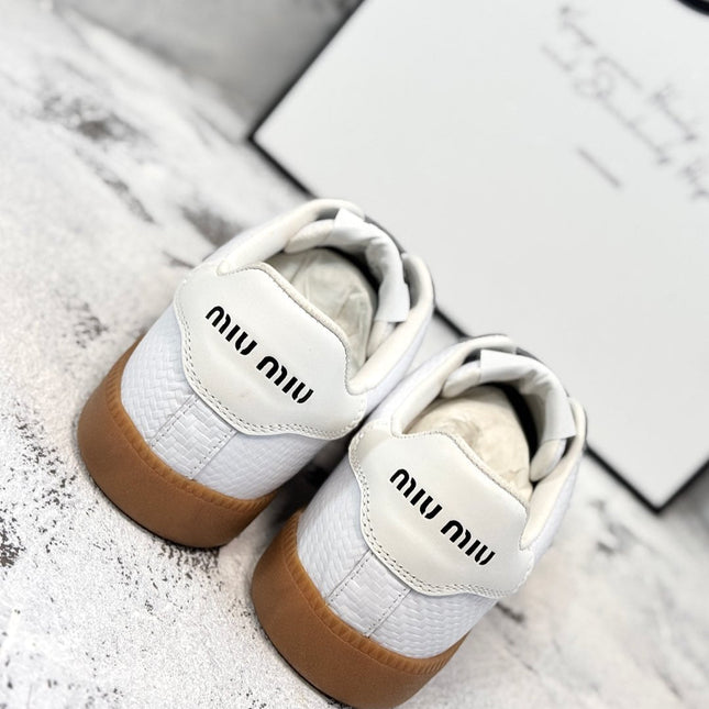 RETRO SNEAKERS WITH RIPTAPE STRAPS IN WHITE LAMBSKIN KNITTED PATTERN