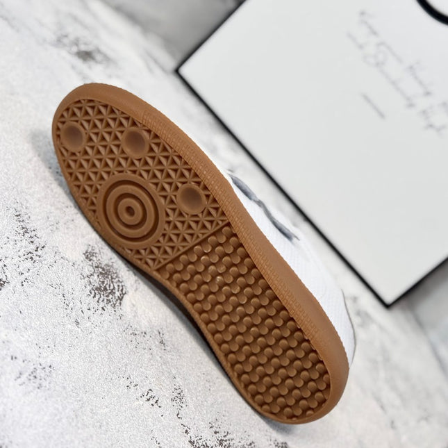 RETRO SNEAKERS WITH RIPTAPE STRAPS IN WHITE LAMBSKIN KNITTED PATTERN