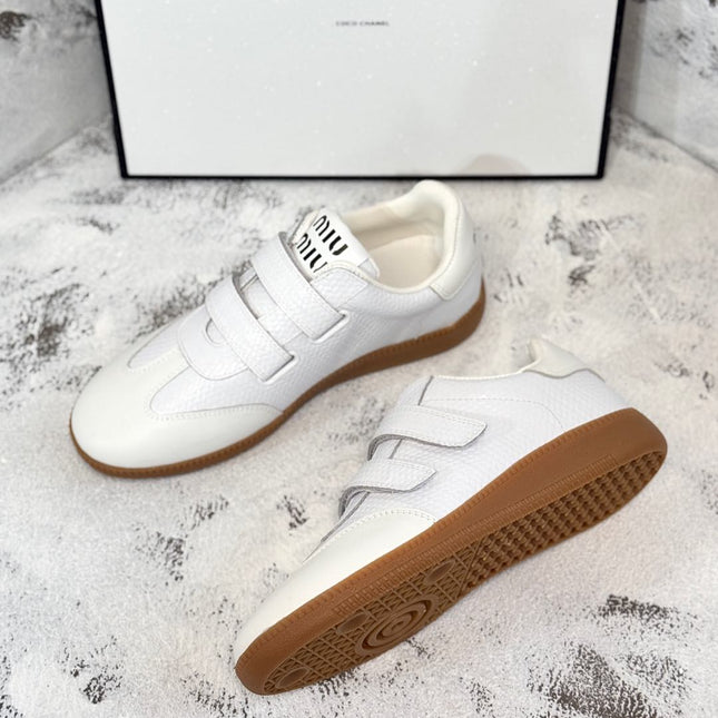 RETRO SNEAKERS WITH RIPTAPE STRAPS IN WHITE LAMBSKIN KNITTED PATTERN