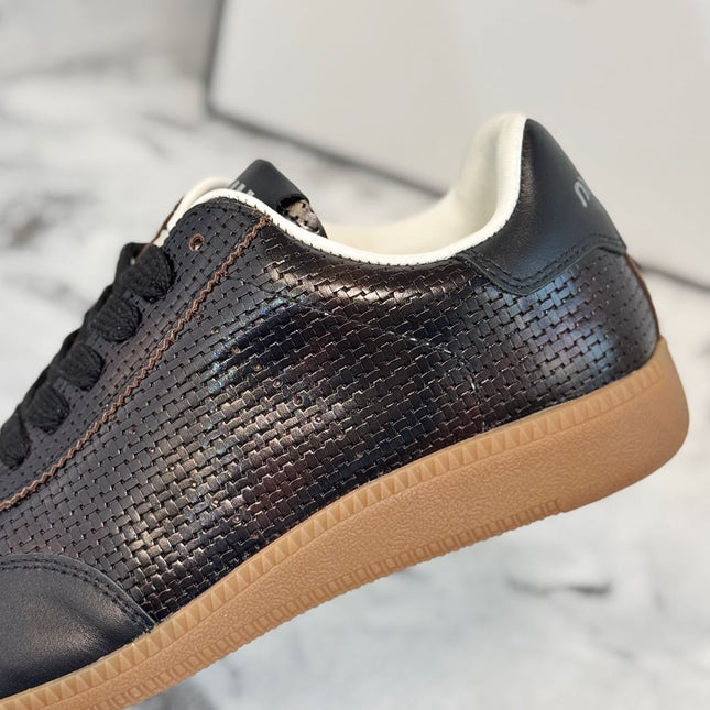 RETRO SNEAKERS IN BLACK LAMBSKIN WITH KNITTED PATTERN