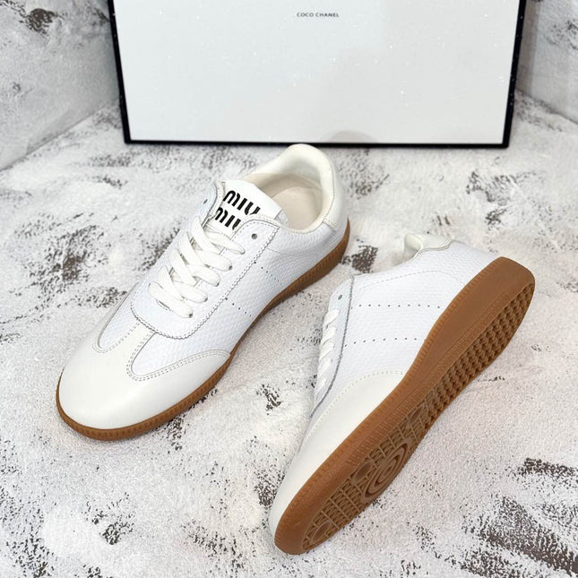 RETRO SNEAKERS IN WHITE LAMBSKIN WITH KNITTED PATTERN