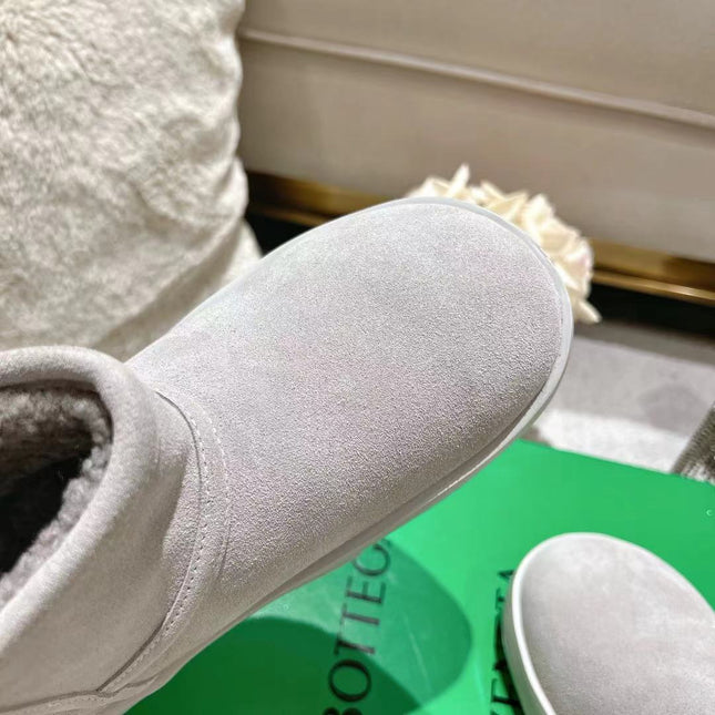 SNAP MINI ANKLE BOOTS IN PALE GRAY SUEDE AND SHEARLING LINING