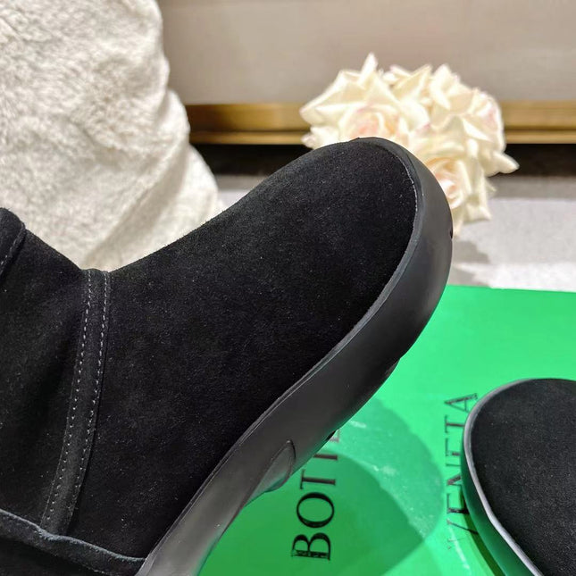 SNAP MINI ANKLE BOOTS IN BLACK SUEDE AND SHEARLING LINING