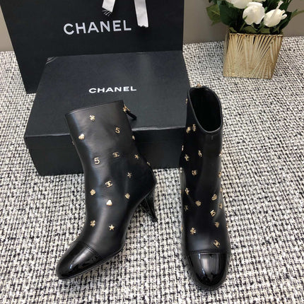 SHORT BOOTS BLACK LAMBSKIN ATTACH METAL