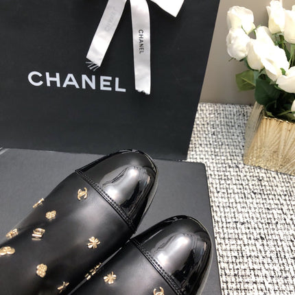 SHORT BOOTS BLACK LAMBSKIN ATTACH METAL