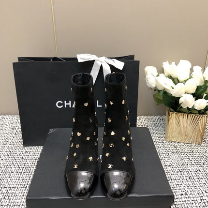 SHORT BOOTS BLACK SUEDE LAMBSKIN ATTACH METAL