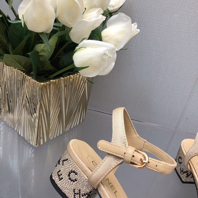 BLOCK HEEL WITH CRYSTAL 5 CM SANDAL IN SAND BROWN FABRIC