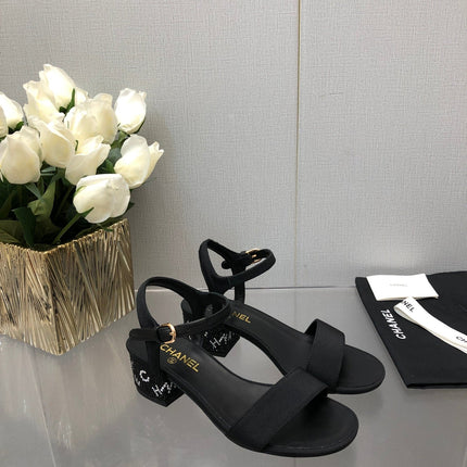 BLOCK HEEL WITH CRYSTAL 5 CM SANDAL IN BLACK FABRIC