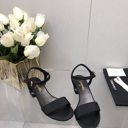 BLOCK HEEL WITH CRYSTAL 5 CM SANDAL IN BLACK FABRIC