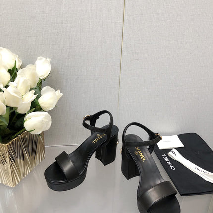 BLOCK HEEL 9 CM SANDAL IN BLACK LAMBSKIN