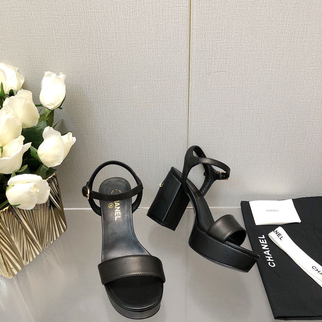 BLOCK HEEL 9 CM SANDAL IN BLACK LAMBSKIN