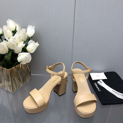 BLOCK HEEL 9 CM SANDAL IN SAND BROWN LAMBSKIN