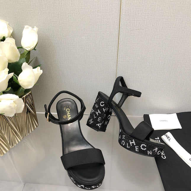 BLOCK HEEL WITH CRYSTAL 9 CM SANDAL IN BLACK FABRIC