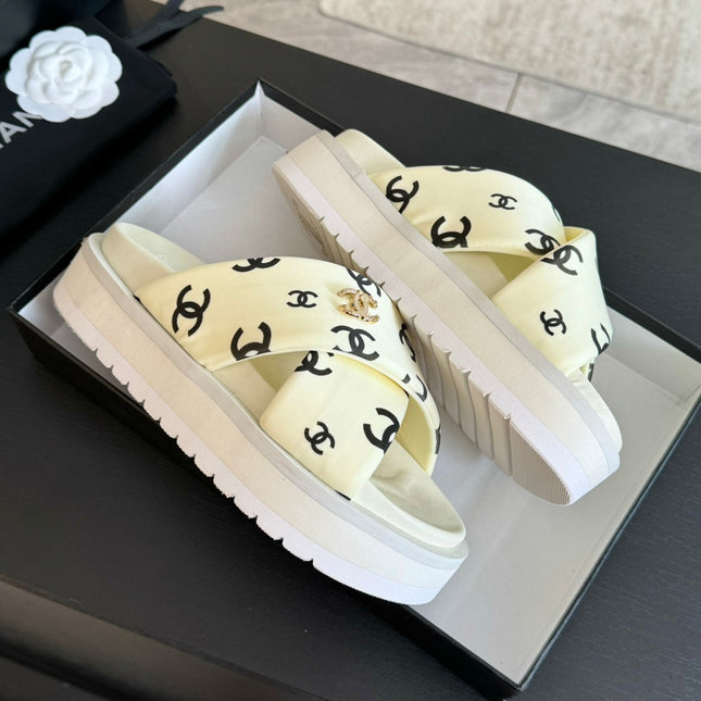 Cross Straps Mule Sandals Lambskin Beige Cream