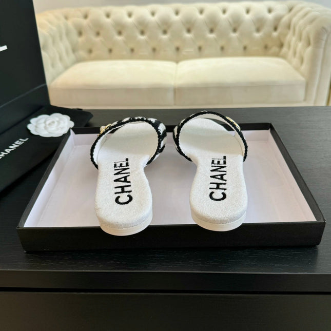 Double C Sheepskins Knit Slippers White Black