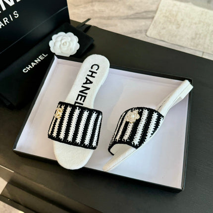 Double C Sheepskins Knit Slippers White Black