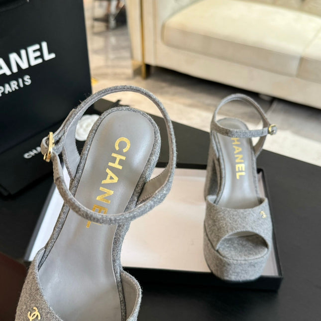 HIGH HEEL PLATFORM SANDALS IN DOVE GRAY SUEDE