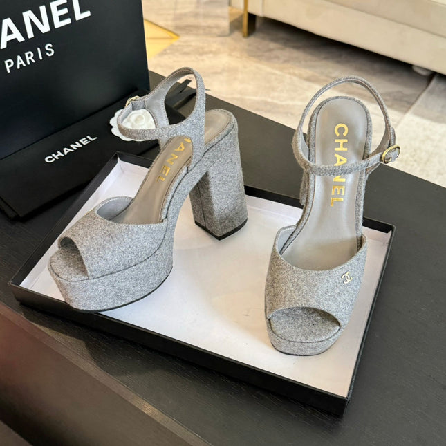 HIGH HEEL PLATFORM SANDALS IN DOVE GRAY SUEDE
