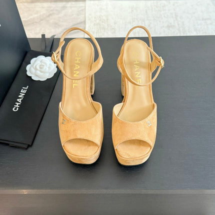 HIGH HEEL PLATFORM SANDALS IN SAND YELLOW SUEDE