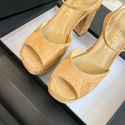 HIGH HEEL PLATFORM SANDALS IN SAND YELLOW SUEDE