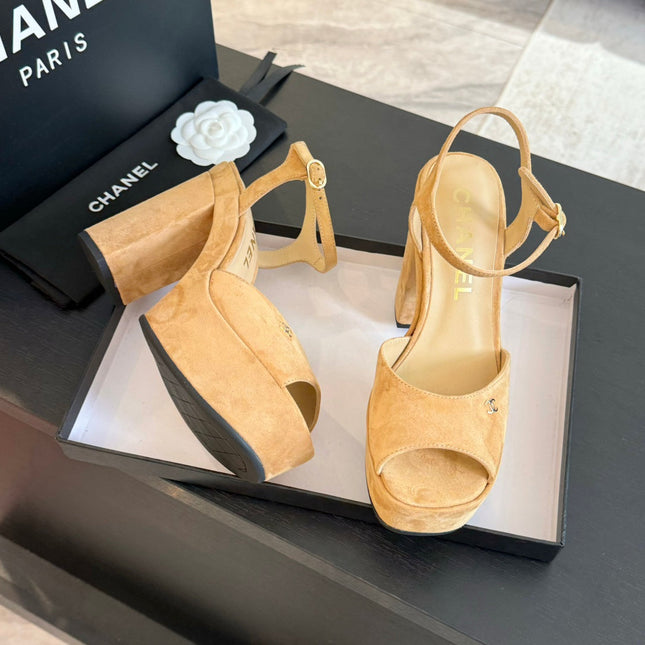 HIGH HEEL PLATFORM SANDALS IN SAND YELLOW SUEDE