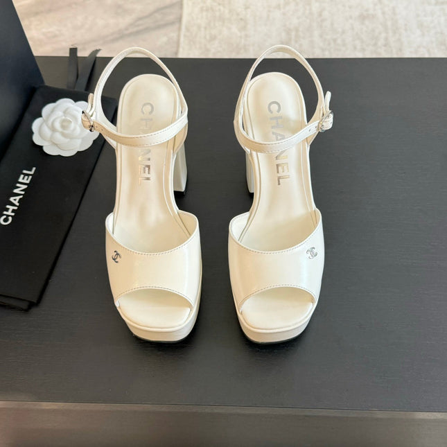 HIGH HEEL PLATFORM SANDALS IN WHITE CALFSKIN
