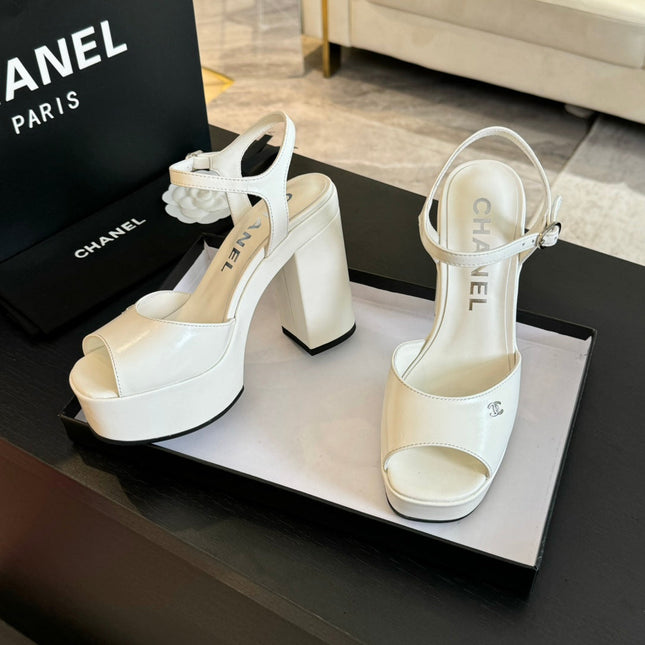HIGH HEEL PLATFORM SANDALS IN WHITE CALFSKIN