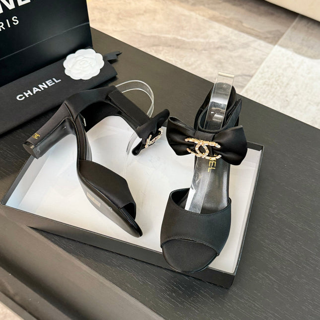 HIGH SANDAL OPEN TOE IN BLACK SATIN