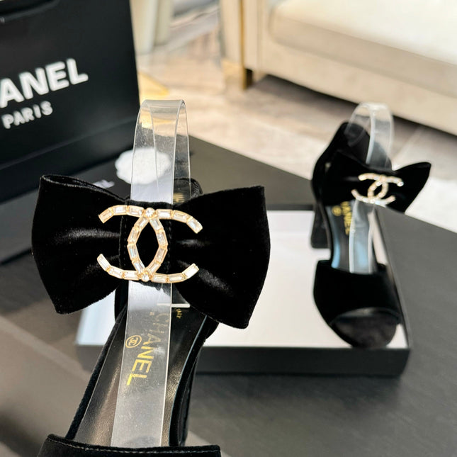 HIGH SANDAL OPEN TOE IN BLACK VELVET