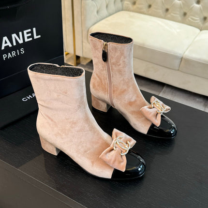 SHORT BOOTS IN PEACH PINK VELVET AND BLACK LAMBSKIN