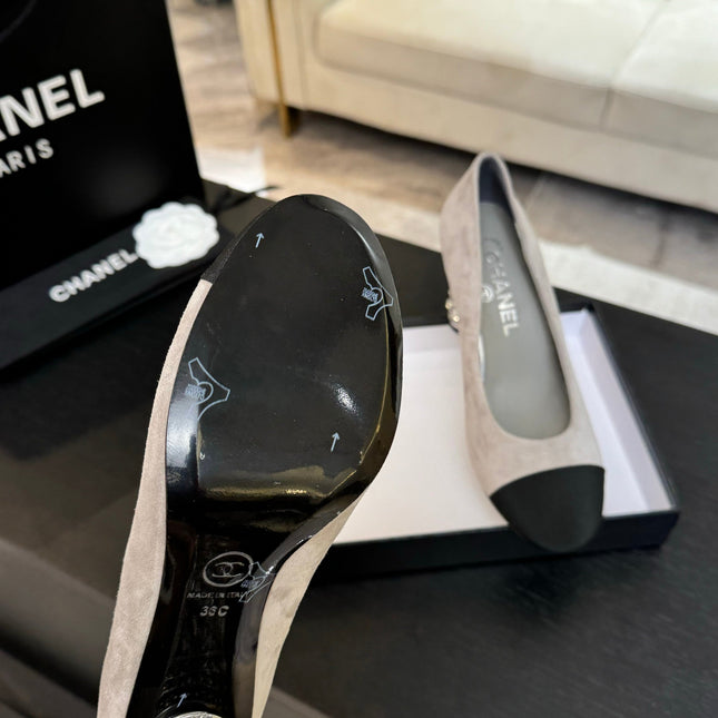 HIGH HEEL 85 MM SANDALS IN PALE GRAY SUEDE AND BLACK FABRIC