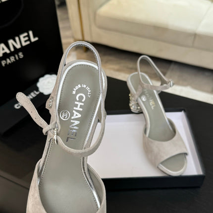 T-STRAP PEARL HEEL 85 MM SANDALS IN PASTEL GRAY SUEDE