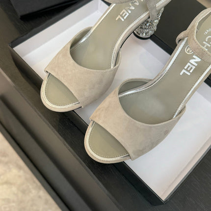 T-STRAP PEARL HEEL 85 MM SANDALS IN PASTEL GRAY SUEDE