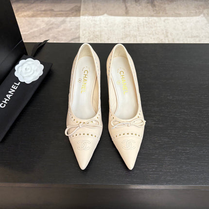 HIGH HEEL PUMP 65 MM IN WHITE CREAM LAMBSKIN
