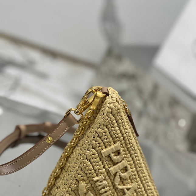 TRIANGLE BAG 26 IN BEIGE WOVEN RAFFIA GOLD CHAIN