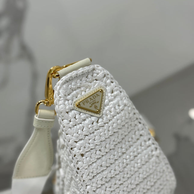 CROCHET TRIANGLE BAG 26 IN WHITE RAFFIA GOLD HARDWARE