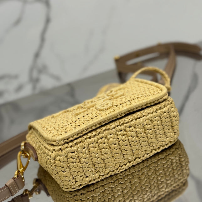 WOVEN SMALL FLAP BAG 16 IN BEIGE RAFFIA GOLD HARDWARE