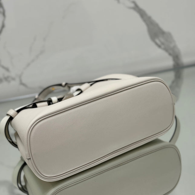 TOTE BAG WITH BELT 32 IN WHITE IMPORTED CALFSKIN