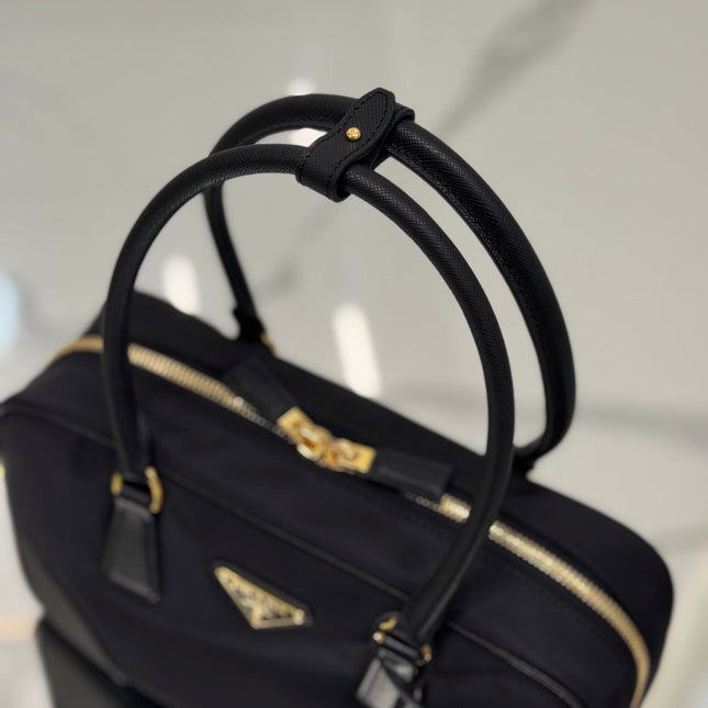 MEDIUM TOP HANDLE BAG 30 IN BLACK NYLON AND CALFSKIN TRIM