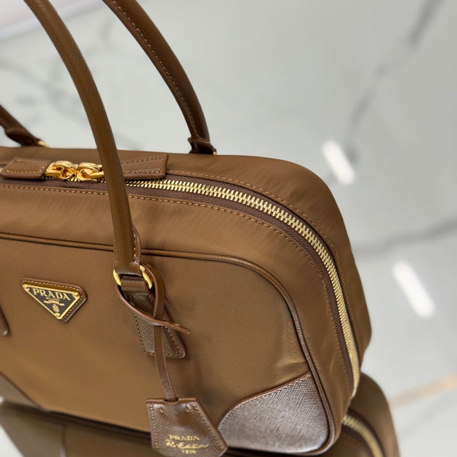 MEDIUM TOP HANDLE BAG 30 IN CHERRY WOOD NYLON AND CALFSKIN TRIM