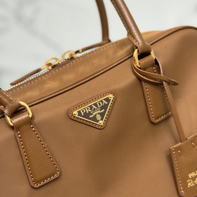 MEDIUM TOP HANDLE BAG 30 IN CHERRY WOOD NYLON AND CALFSKIN TRIM