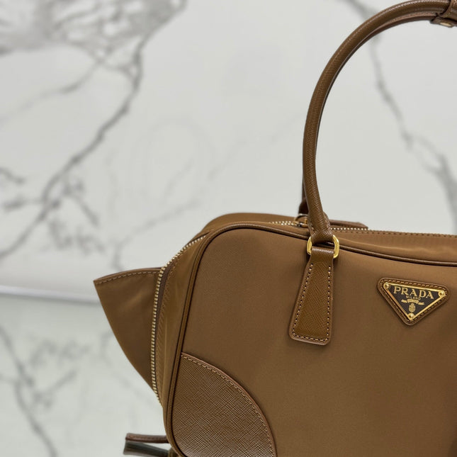 MEDIUM TOP HANDLE BAG 30 IN CHERRY WOOD NYLON AND CALFSKIN TRIM