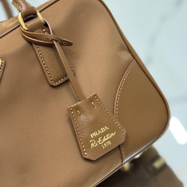 MEDIUM TOP HANDLE BAG 30 IN CHERRY WOOD NYLON AND CALFSKIN TRIM