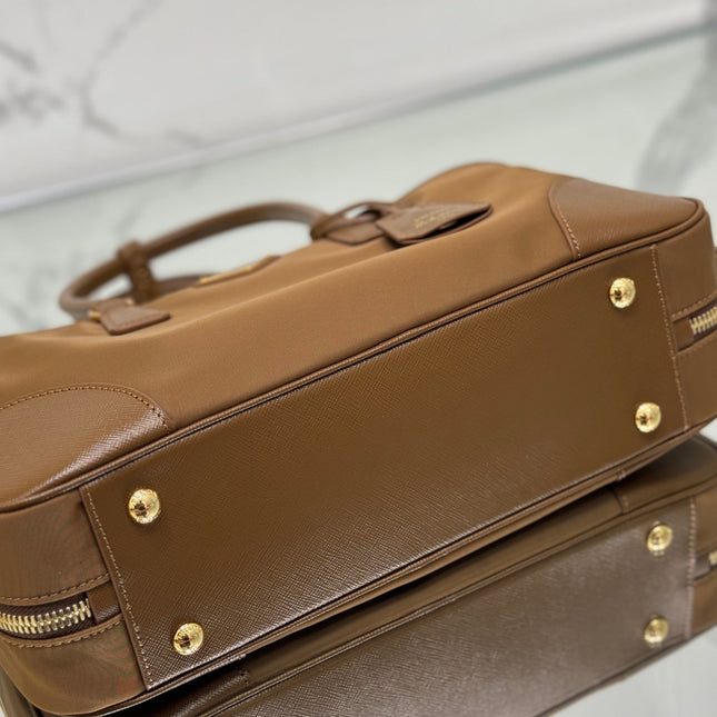 LARGE TOP HANDLE BAG 35 IN CHERRY WOOD NYLON AND CALFSKIN TRIM