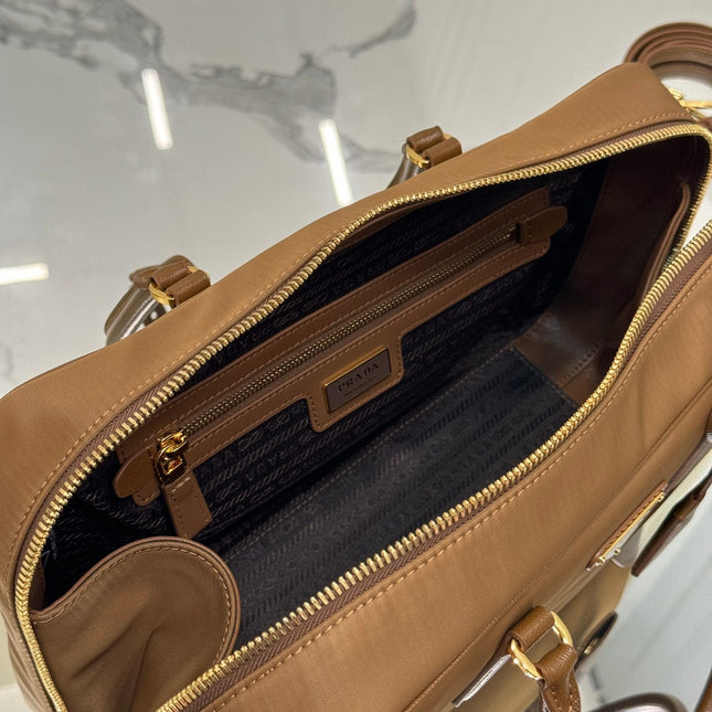 LARGE TOP HANDLE BAG 35 IN CHERRY WOOD NYLON AND CALFSKIN TRIM