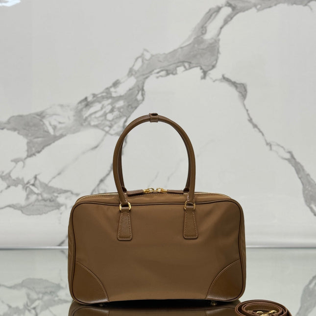 LARGE TOP HANDLE BAG 35 IN CHERRY WOOD NYLON AND CALFSKIN TRIM