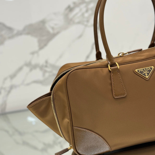 LARGE TOP HANDLE BAG 35 IN CHERRY WOOD NYLON AND CALFSKIN TRIM