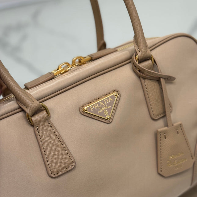 MEDIUM TOP HANDLE BAG 30 IN DRIED MOSS NYLON AND CALFSKIN TRIM