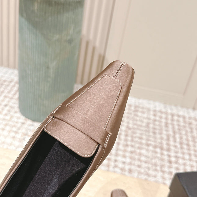 YSL 25S SAINT LAURENT POPPY BALLET FLATS IN TAUPE BROWN SILK