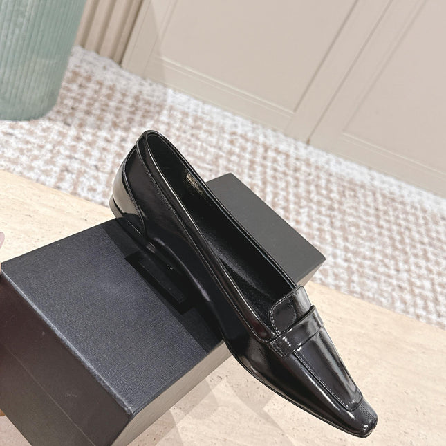 YSL 25S SAINT LAURENT POPPY BALLET FLATS IN BLACK GLOSSY CALFSKIN